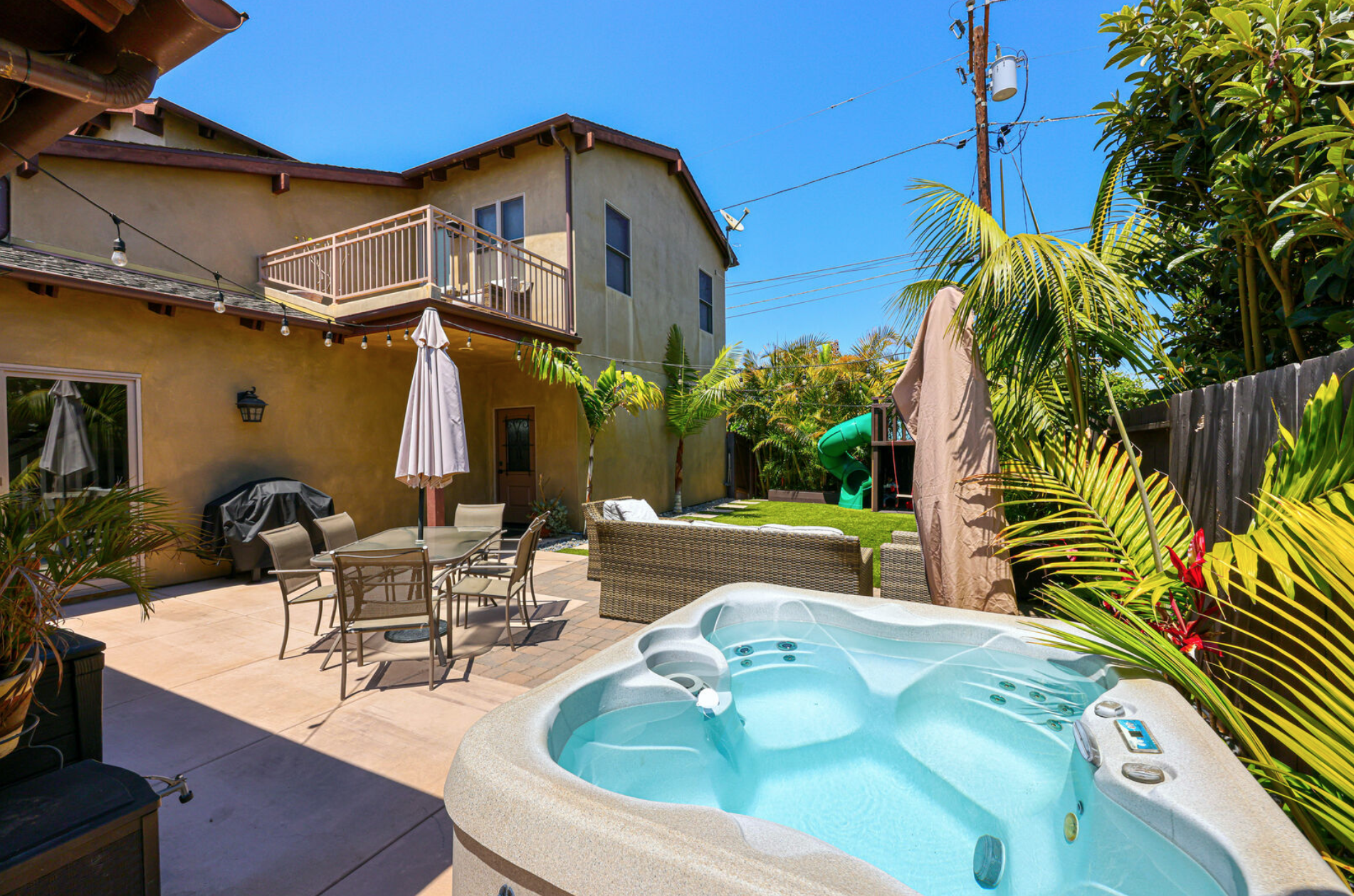 San Diego retreats with a hot tub